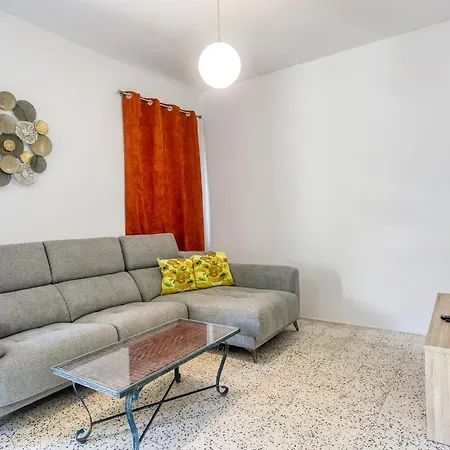 Lovely & Spacious Close To The By 360 Estates St. Paul's Bay
