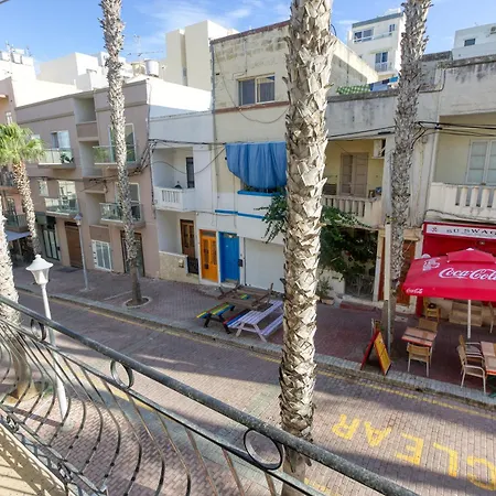 Lovely & Spacious Close To The By 360 Estates Apartment *
