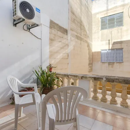 Lovely & Spacious Close To The By 360 Estates Apartament St. Paul's Bay