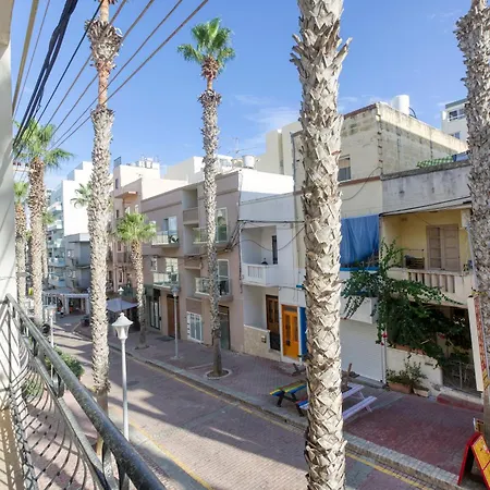 Lovely & Spacious Close To The By 360 Estates * St. Paul's Bay